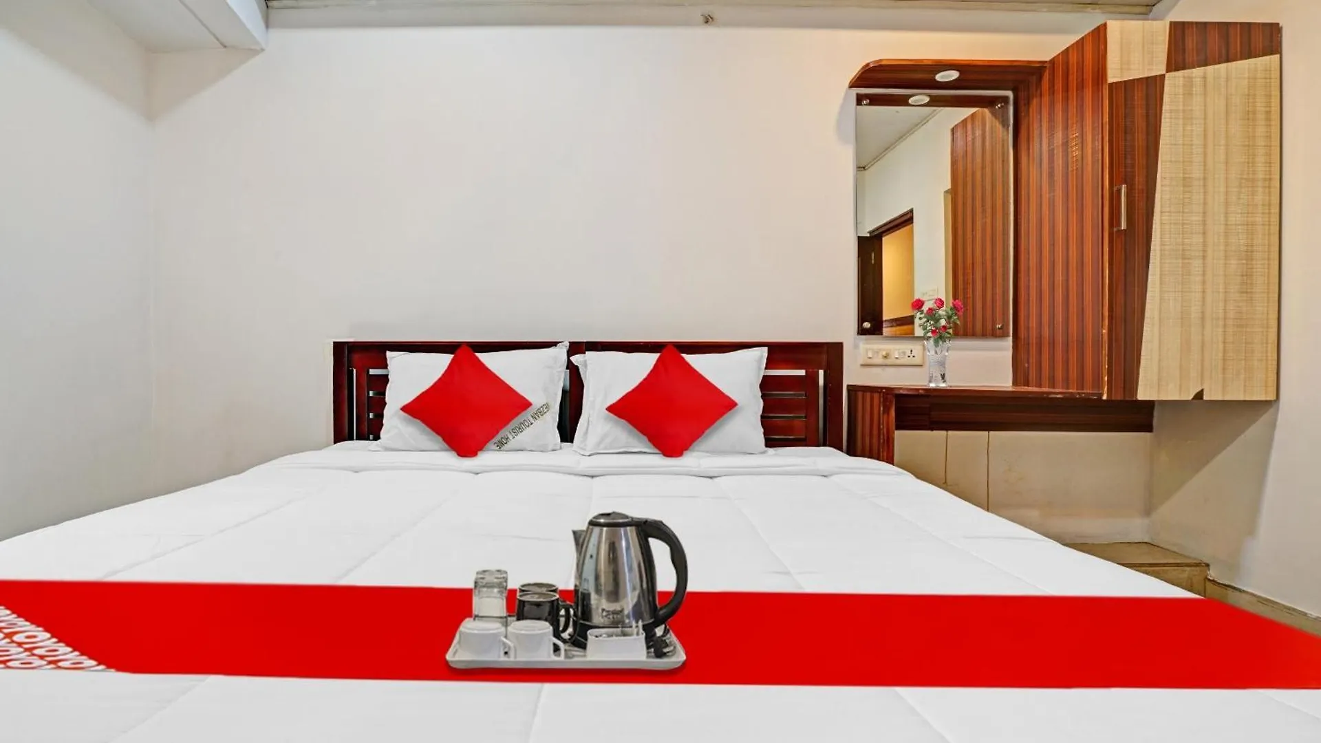 Hotel O Mezban Grand Suites Kochi