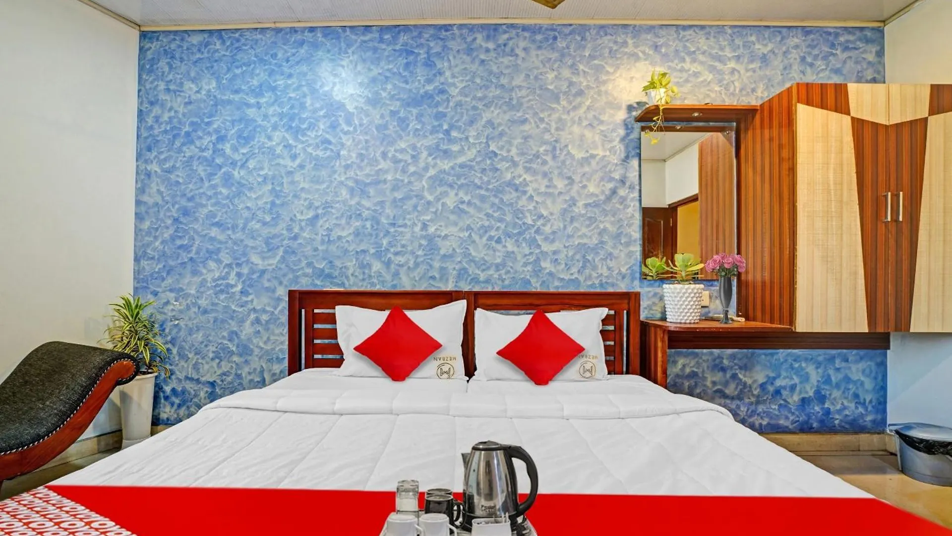 ***  Hotel O Mezban Grand Suites Kochi India