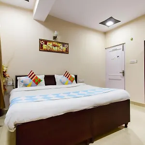 https://oyo-78241-sam-villa-studio.shimlahotels.net